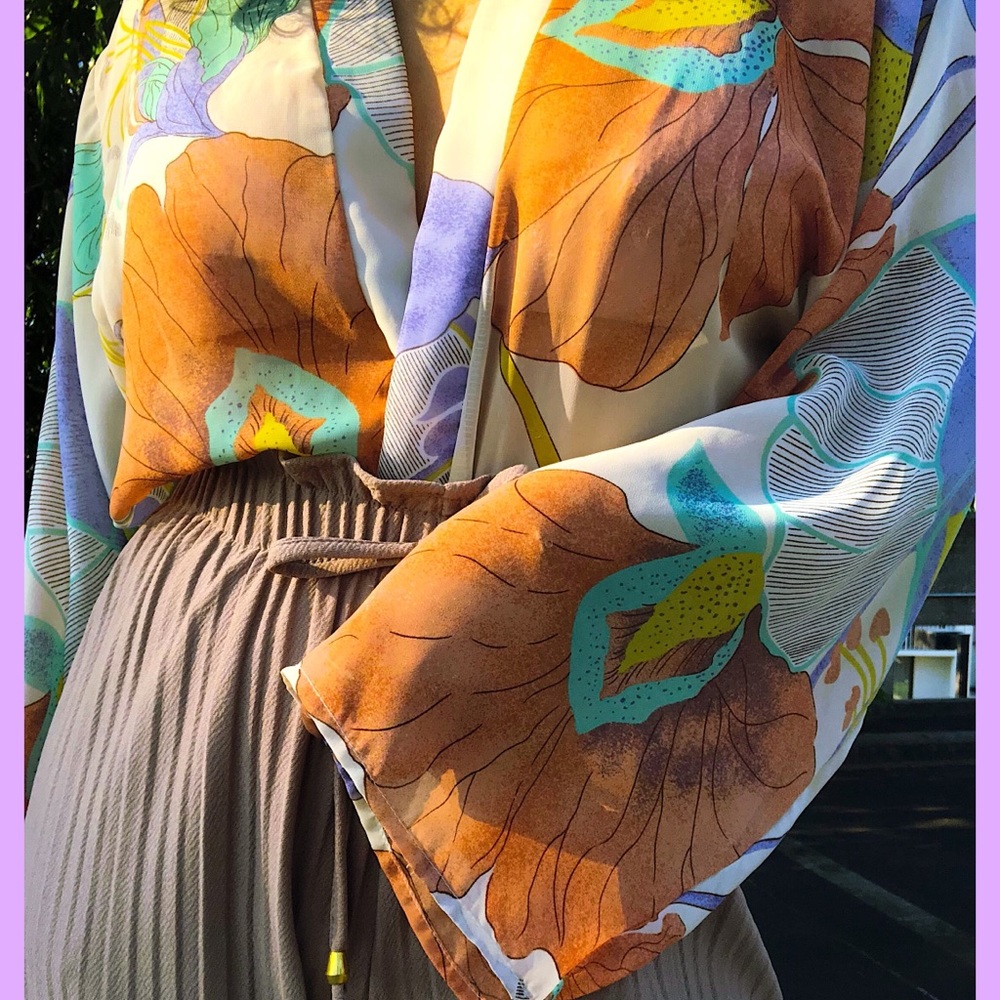 SOLD - Colorful Kimono (Flower Print) 💕💦